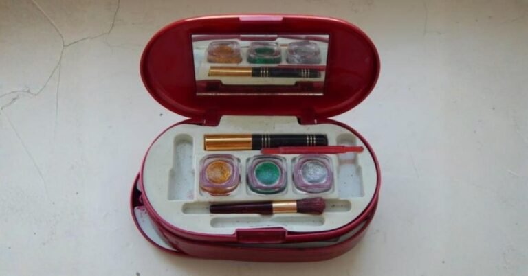 90s makeup