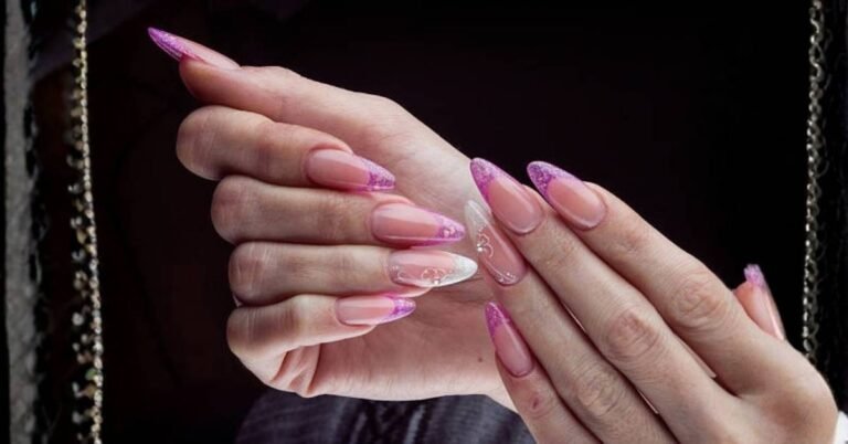 pink french tip nails
