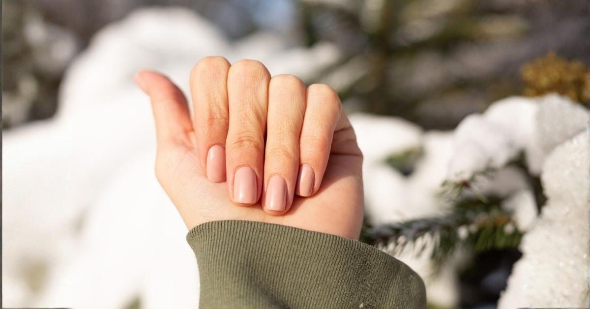 short french tip nails