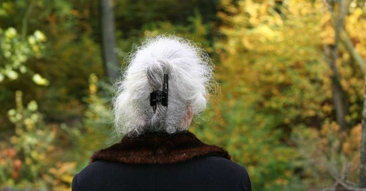 short hairstyles for women over 70