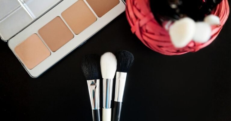 black makeup vanity