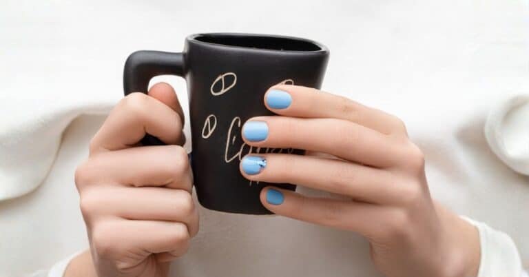 short nail inspo